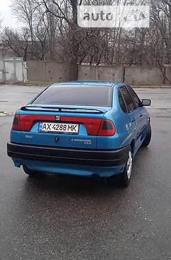 Седан SEAT Cordoba 1995 в Харкові