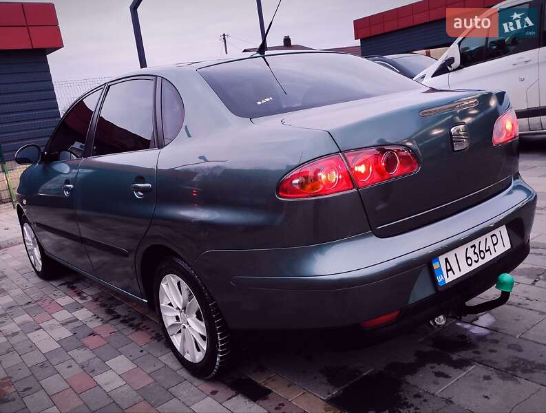 Седан SEAT Cordoba 2004 в Белой Церкви