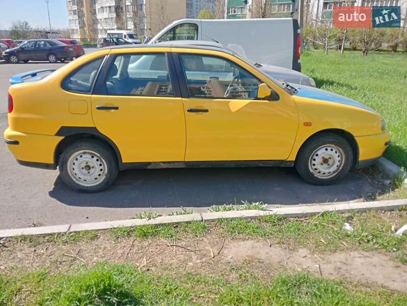 Седан SEAT Cordoba 1994 в Миколаєві