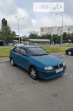 Седан SEAT Cordoba 1993 в Харкові