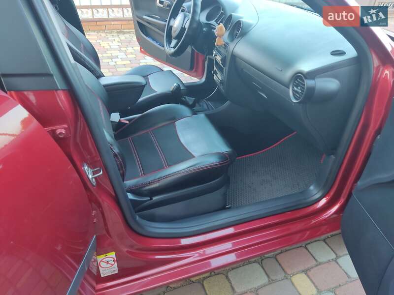 Седан SEAT Cordoba 2008 в Павлограде