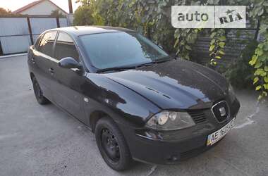 Седан SEAT Cordoba 2008 в Новомосковську