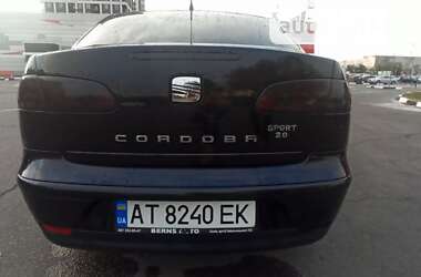 Седан SEAT Cordoba 2007 в Львове