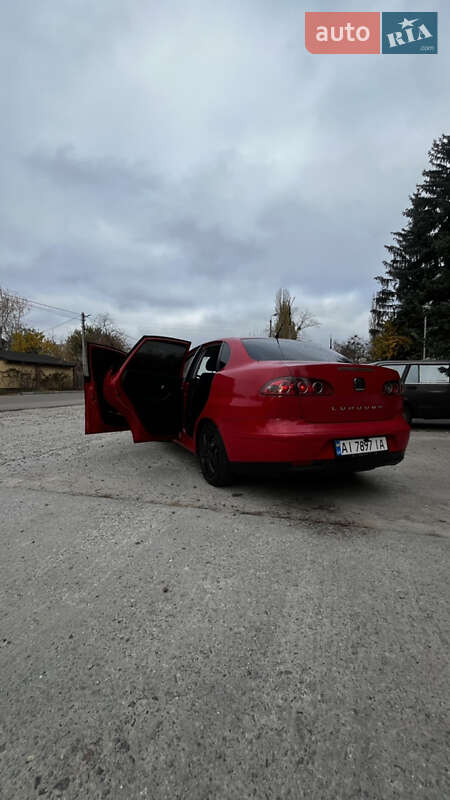 Седан SEAT Cordoba 2007 в Киеве