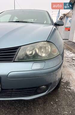 Седан SEAT Cordoba 2005 в Києві