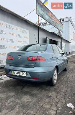 Седан SEAT Cordoba 2005 в Києві