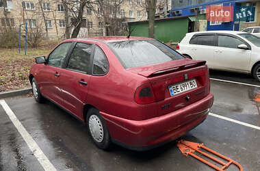 Седан SEAT Cordoba 1998 в Николаеве