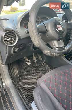 Седан SEAT Cordoba 2008 в 
