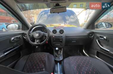Седан SEAT Cordoba 2008 в 