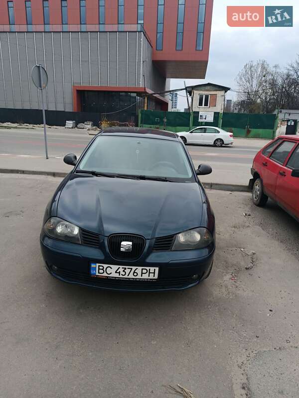 Седан SEAT Cordoba 2007 в Львові