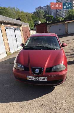 Седан SEAT Cordoba 2005 в Киеве