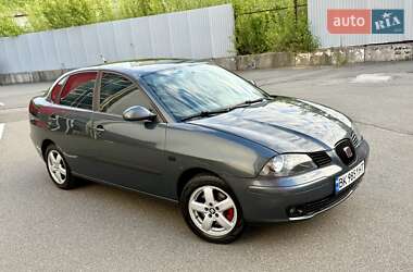 Седан SEAT Cordoba 2007 в Киеве