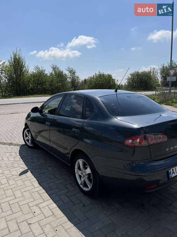 Седан SEAT Cordoba 2008 в Семенівці