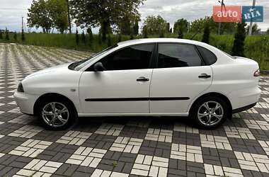 Седан SEAT Cordoba 2004 в 
