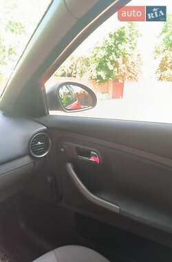 Седан SEAT Cordoba 2006 в 