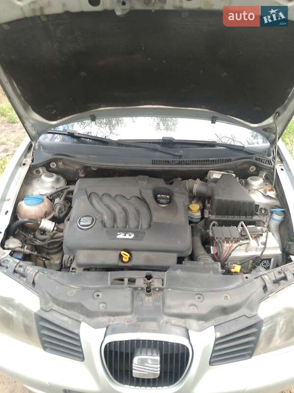 Седан SEAT Cordoba 2008 в Запорожье