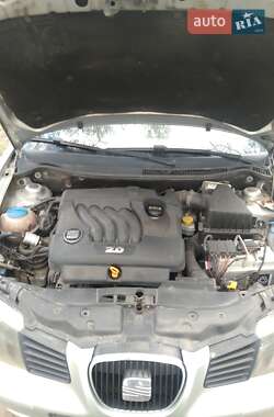 Седан SEAT Cordoba 2008 в 