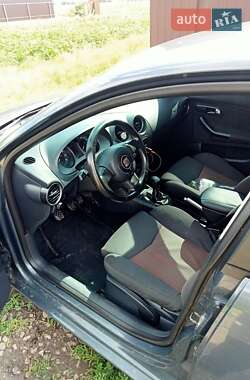 Седан SEAT Cordoba 2007 в 