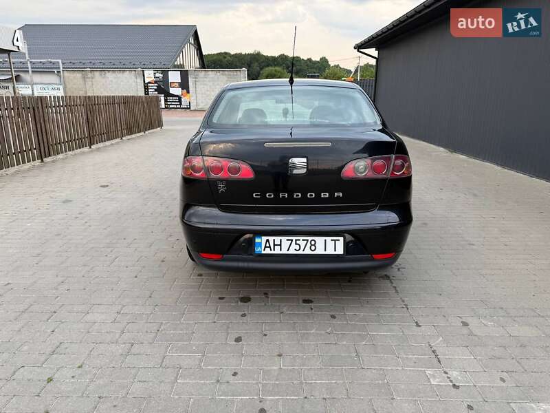 Седан SEAT Cordoba 2008 в Малехове