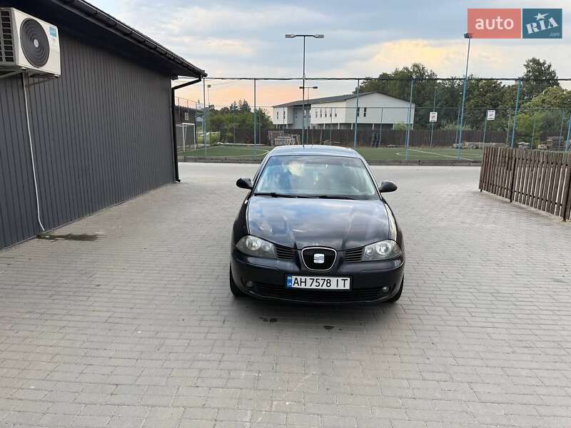 Седан SEAT Cordoba 2008 в Малехове