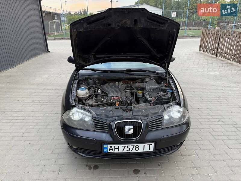 Седан SEAT Cordoba 2008 в Малехове