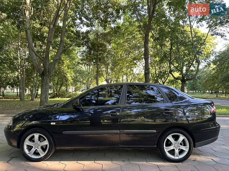 Седан SEAT Cordoba 2008 в Одессе