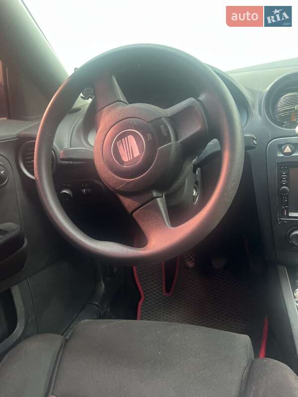 Седан SEAT Cordoba 2007 в Житомире