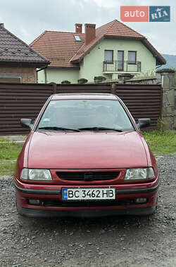 Седан SEAT Cordoba 1995 в Львові