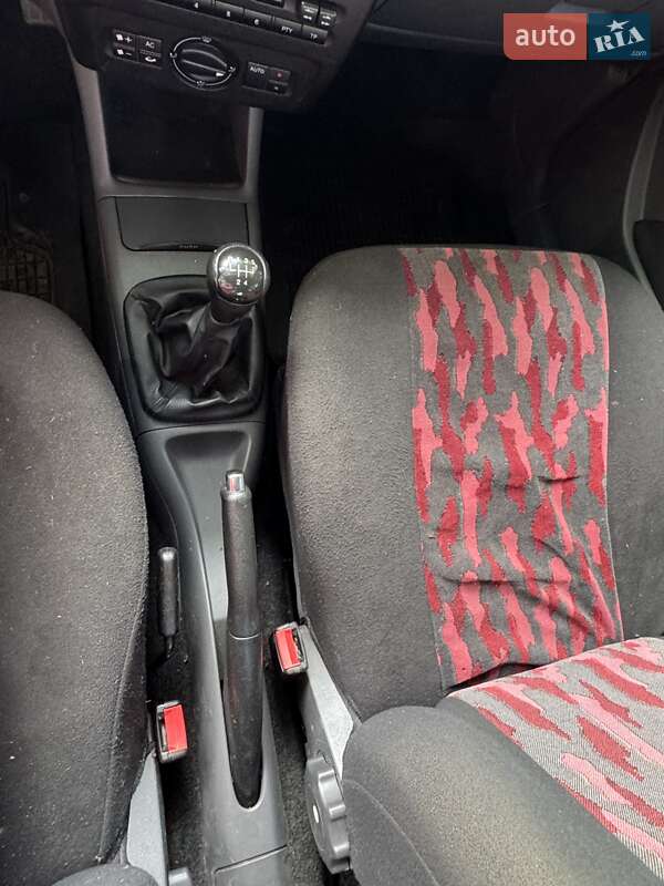 Седан SEAT Cordoba 2001 в Житомире