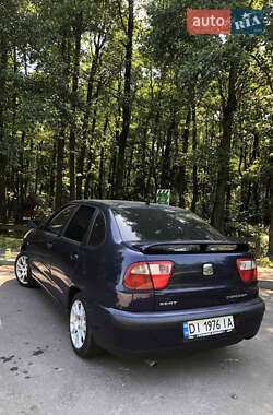 Седан SEAT Cordoba 2001 в 