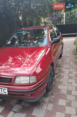 Седан SEAT Cordoba 1995 в 