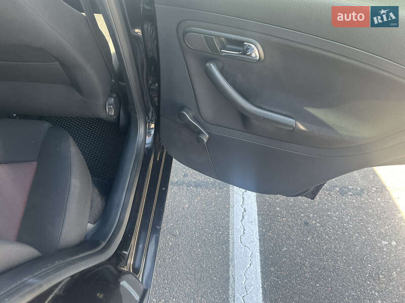 Седан SEAT Cordoba 2008 в Одесі