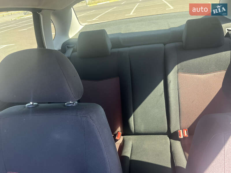 Седан SEAT Cordoba 2008 в Одесі