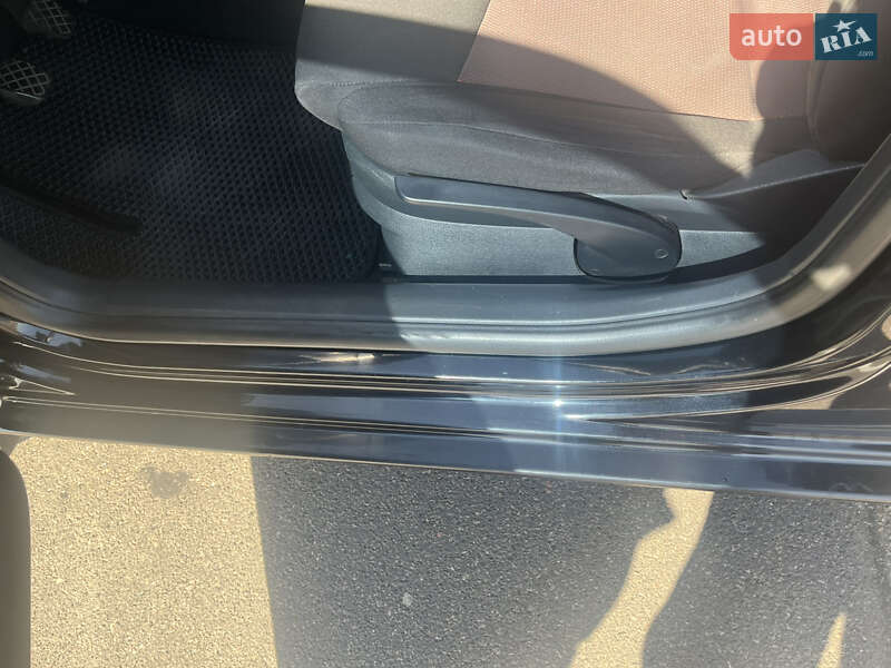 Седан SEAT Cordoba 2008 в Одесі