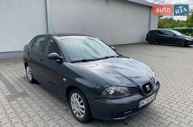 Седан SEAT Cordoba 2009 в Львове