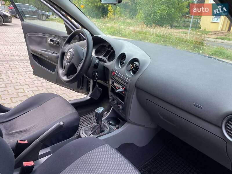 Седан SEAT Cordoba 2009 в Львове фото 8 Седан SEAT Cordoba 2009 в Львове