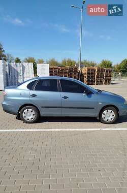 Седан SEAT Cordoba 2005 в 