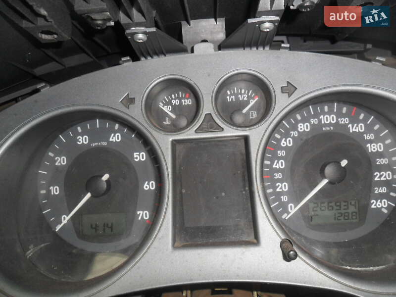 Седан SEAT Cordoba 2007 в Смеле