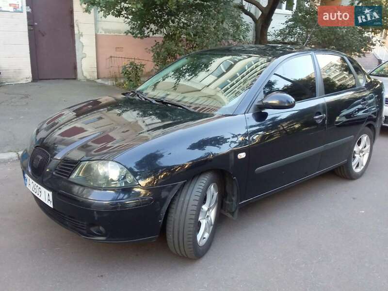 Седан SEAT Cordoba 2008 в 