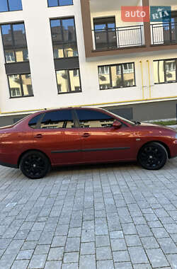 Седан SEAT Cordoba 2008 в 