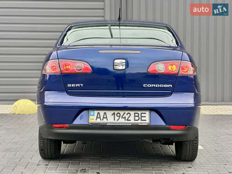 Седан SEAT Cordoba 2003 в Кропивницком