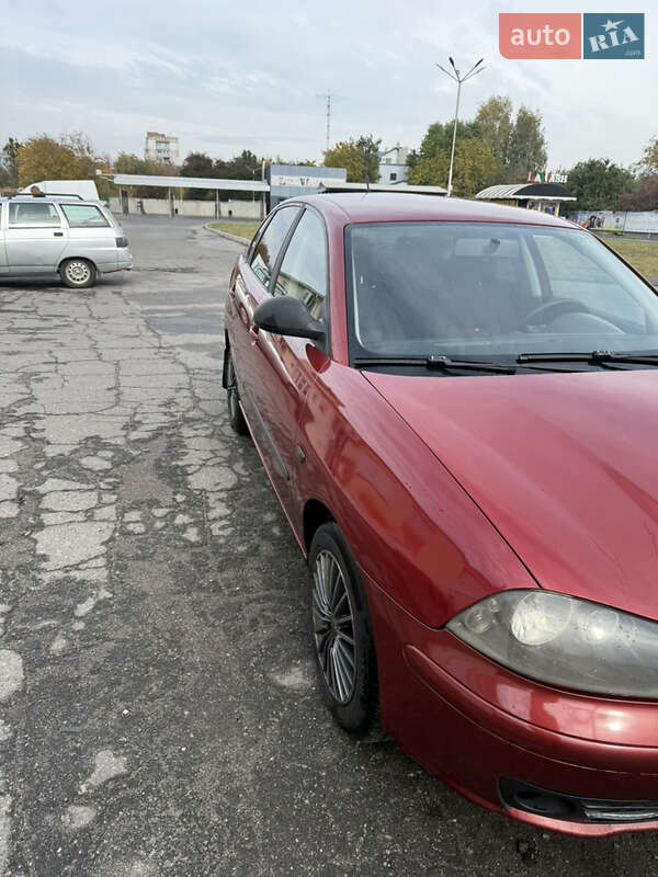Седан SEAT Cordoba 2008 в Полтаве