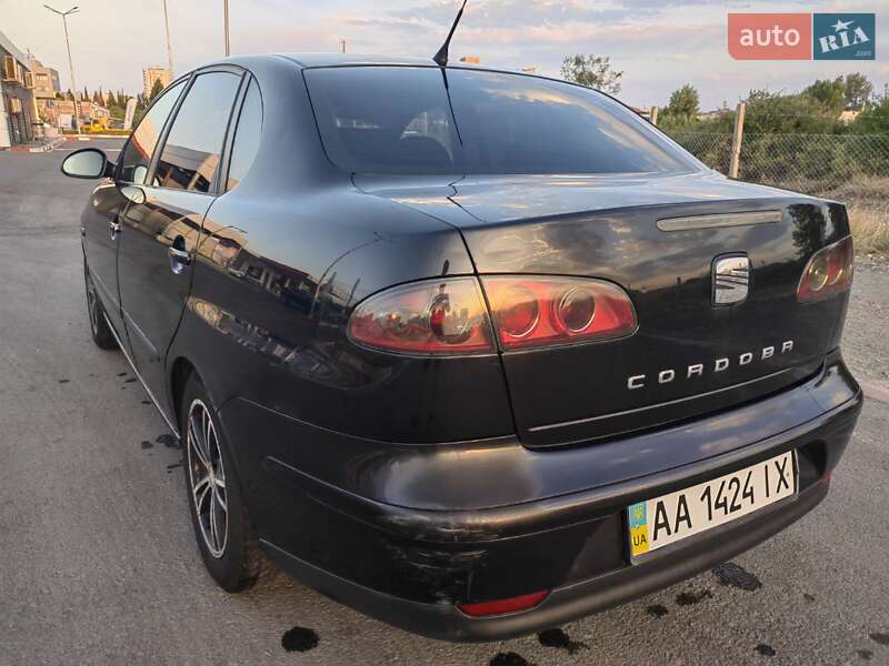 Седан SEAT Cordoba 2007 в Киеве
