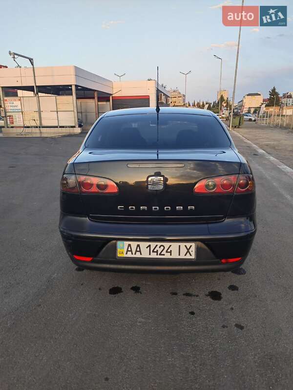 Седан SEAT Cordoba 2007 в Киеве