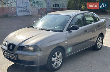 Седан SEAT Cordoba 2003 в 