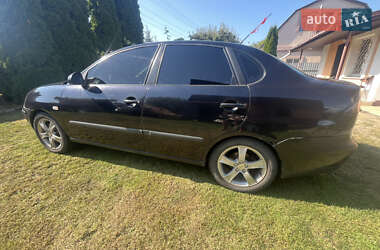Седан SEAT Cordoba 2006 в 