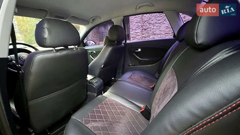 Седан SEAT Cordoba 2008 в Кривому Розі