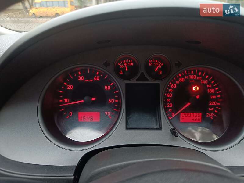 Седан SEAT Cordoba 2009 в Полтаве