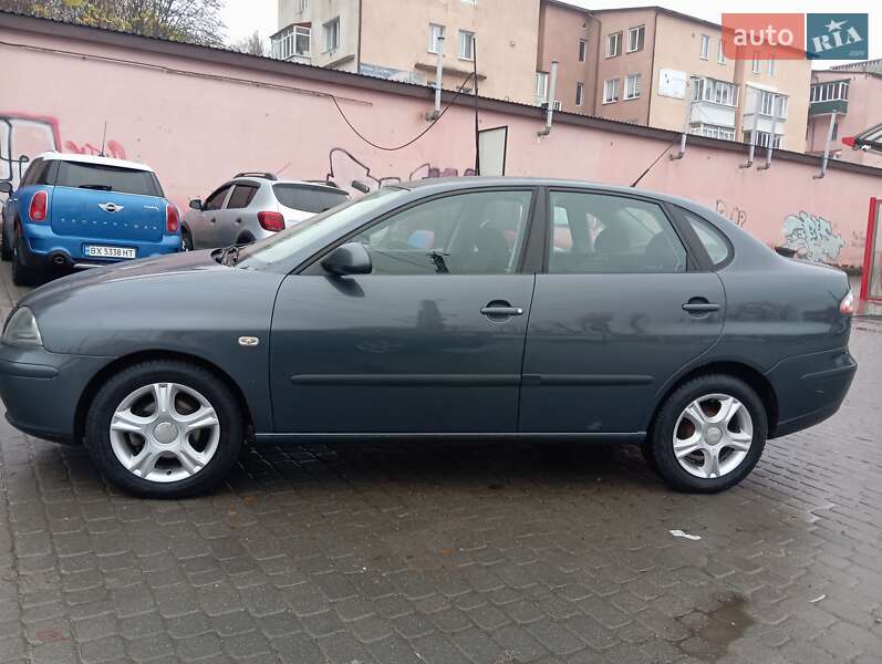 Седан SEAT Cordoba 2006 в Хмельницком