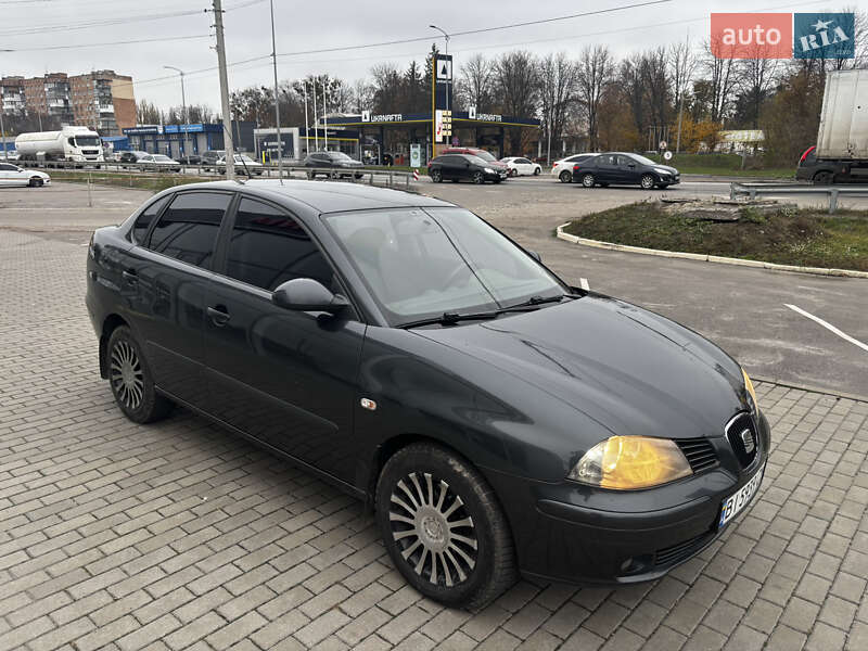 Седан SEAT Cordoba 2009 в Полтаві
